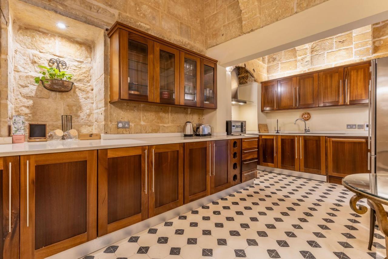 Stunning Valletta Palazzino Exterior photo
