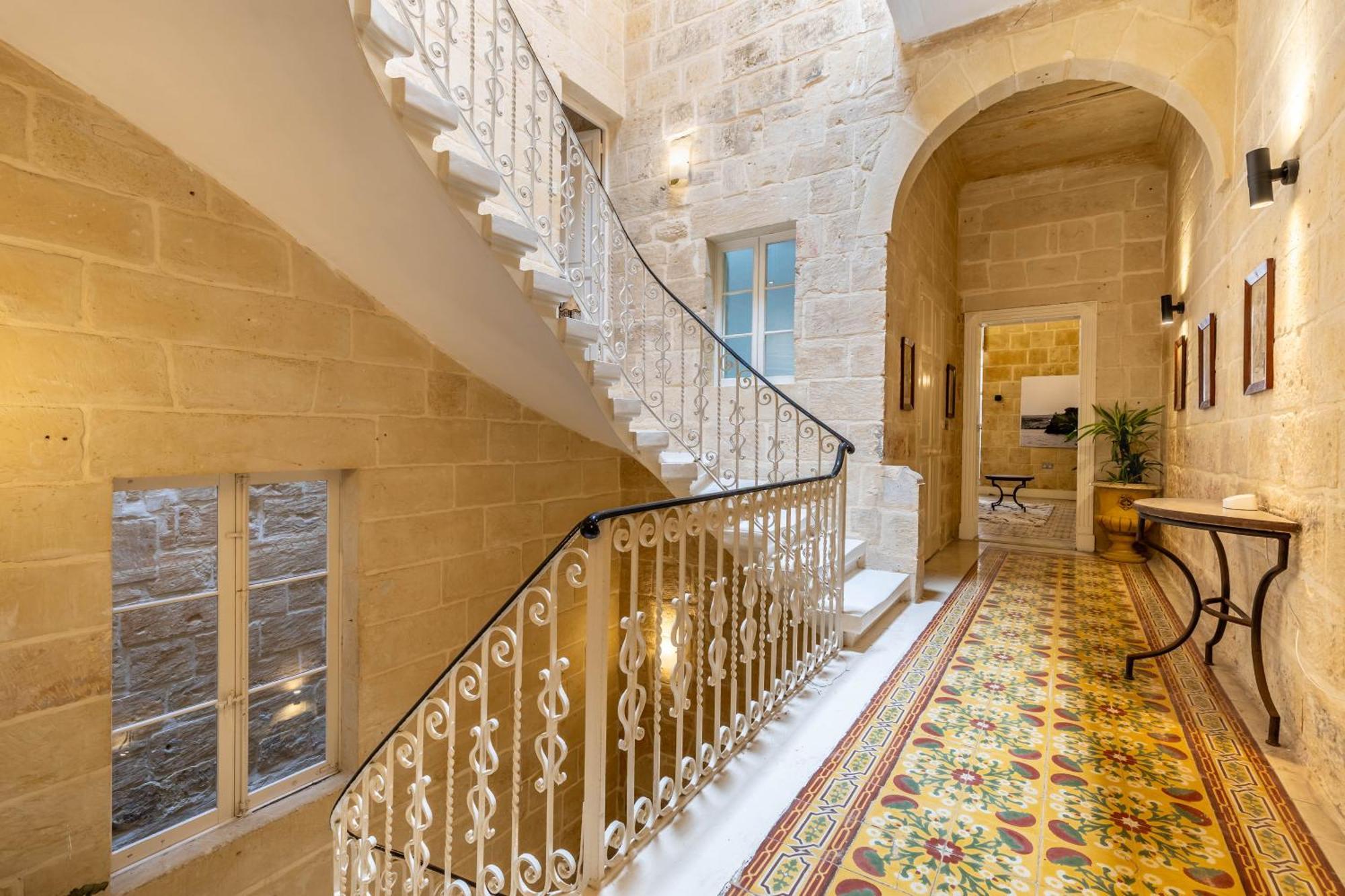 Stunning Valletta Palazzino Exterior photo