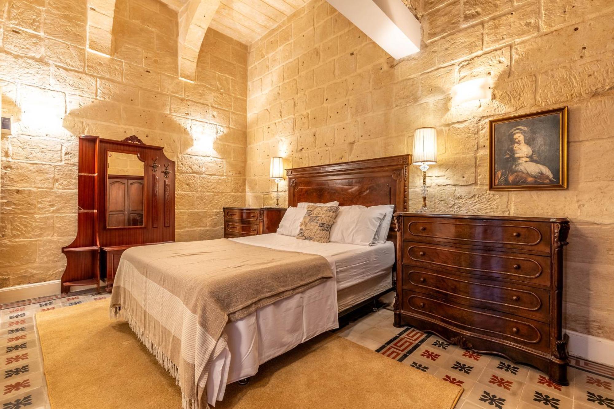 Stunning Valletta Palazzino Exterior photo